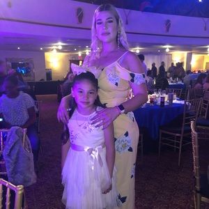 Meet your Posher, Roxanne